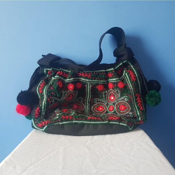 Women's Casual Handbag - Picture 14 of 15